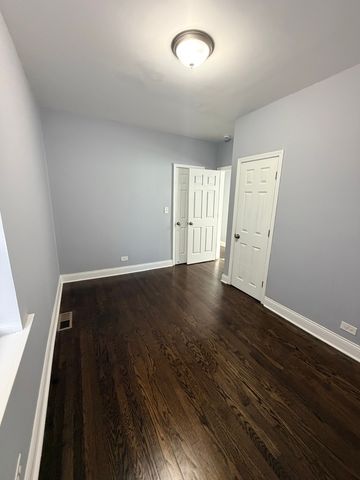 839 E 87th Place 1, Chicago, IL 60619
