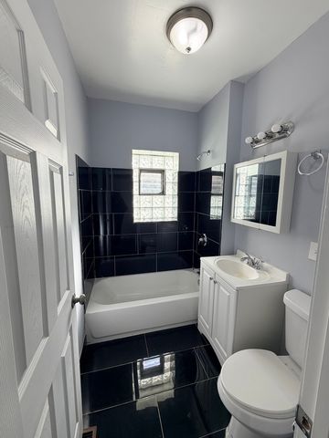 839 E 87th Place 1, Chicago, IL 60619