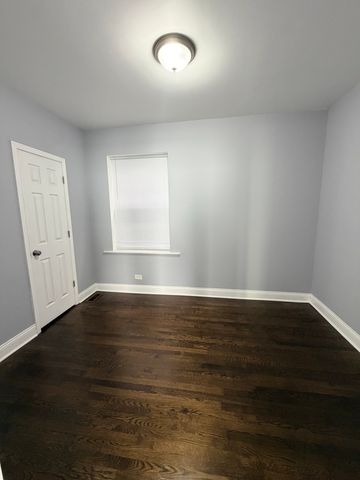 839 E 87th Place 1, Chicago, IL 60619