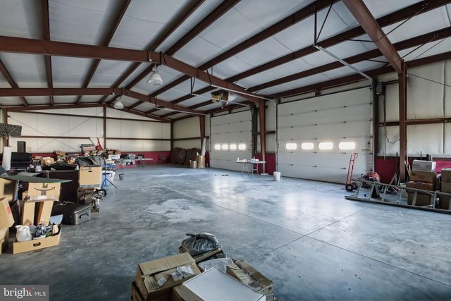 501 BREEZEWOOD RD S, Breezewood, PA 15533