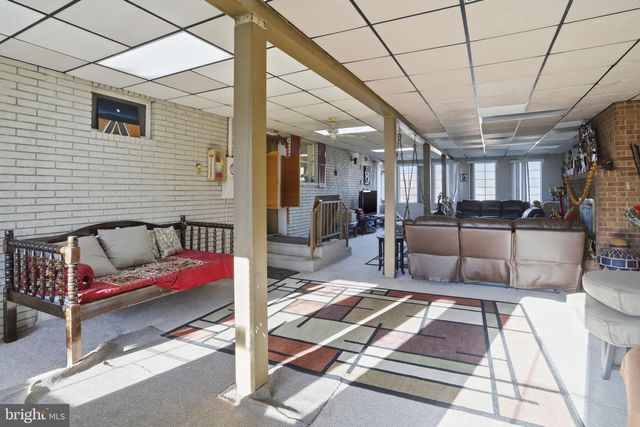 501 BREEZEWOOD RD S, Breezewood, PA 15533