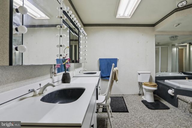 501 BREEZEWOOD RD S, Breezewood, PA 15533