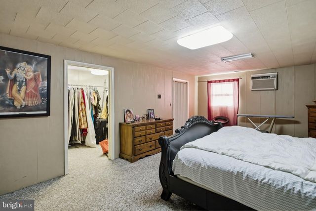 501 BREEZEWOOD RD S, Breezewood, PA 15533