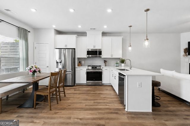 308 Crider Court, Woodstock, GA 30188
