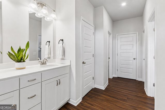 308 Crider Court, Woodstock, GA 30188