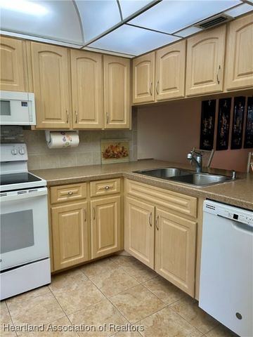 3841 Edgewater Drive, Sebring, FL 33872