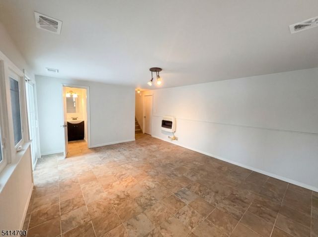 78 Parkside Rd, Plainfield City, NJ 07060