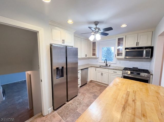 78 Parkside Rd, Plainfield City, NJ 07060