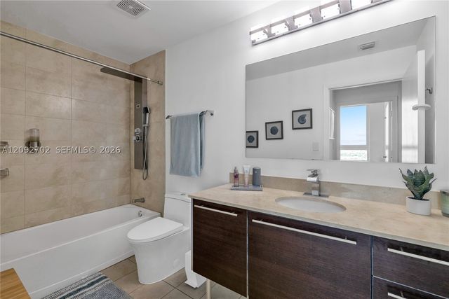 1900 N Bayshore Dr 2311, Miami, FL 33132