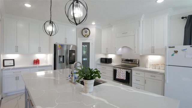 416 Road 5703, Cleveland, TX 77327