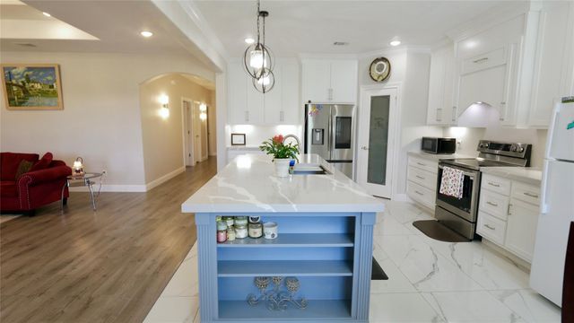 416 Road 5703, Cleveland, TX 77327