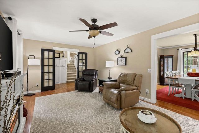 9 Krystana Way, Madison, WI 53711