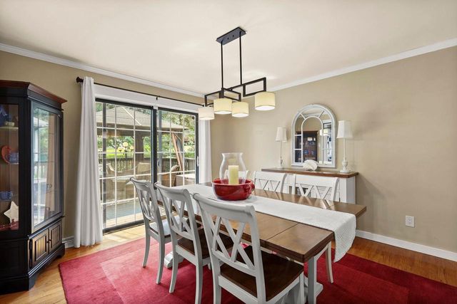 9 Krystana Way, Madison, WI 53711