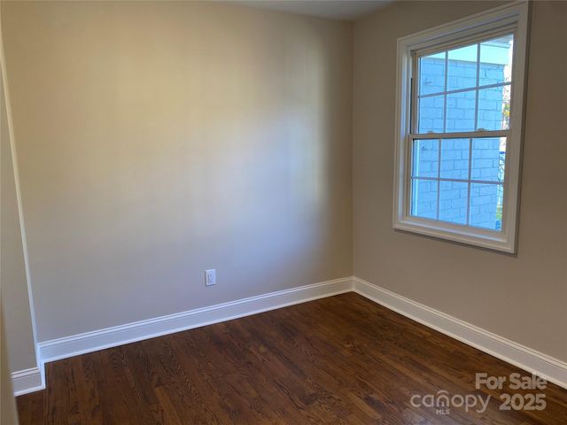 524 Wakefield Drive A, Charlotte, NC 28209