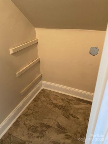 524 Wakefield Drive A, Charlotte, NC 28209