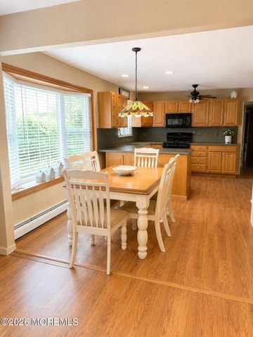 21 Mount Gannet Lane, Toms River, NJ 08753