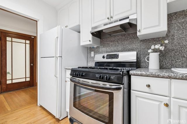 2555 20th Avenue, San Francisco, CA 94116