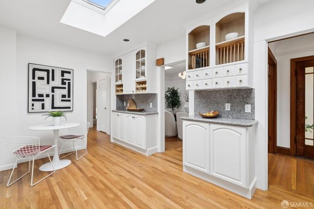 2555 20th Avenue, San Francisco, CA 94116