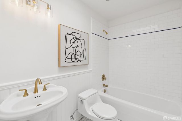 2555 20th Avenue, San Francisco, CA 94116