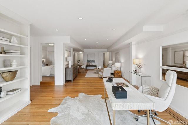 2555 20th Avenue, San Francisco, CA 94116