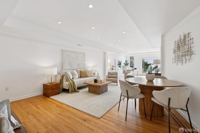 2555 20th Avenue, San Francisco, CA 94116