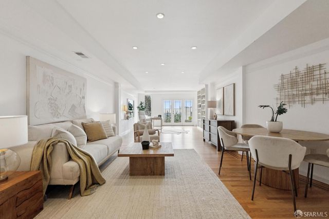 2555 20th Avenue, San Francisco, CA 94116
