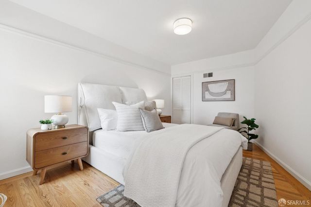 2555 20th Avenue, San Francisco, CA 94116