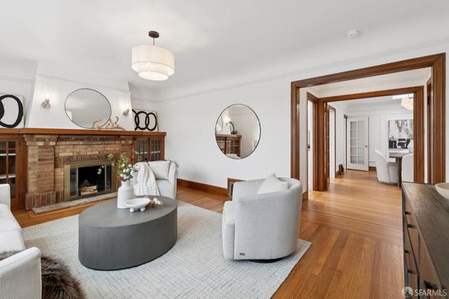2555 20th Avenue, San Francisco, CA 94116