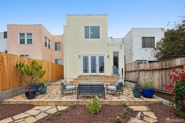 2555 20th Avenue, San Francisco, CA 94116