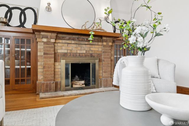 2555 20th Avenue, San Francisco, CA 94116