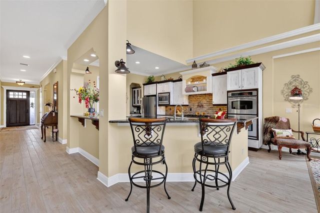 404 LONG AND WINDING ROAD, Howey In The Hills, FL 34737