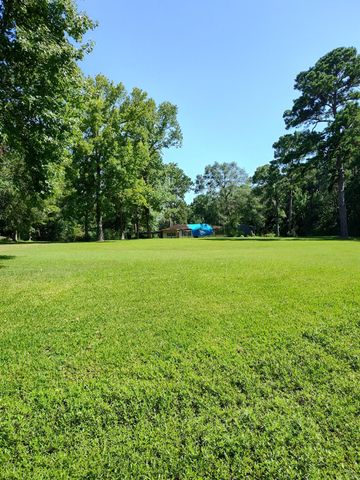 1015 County Road 133 S, Liberty, TX 77575