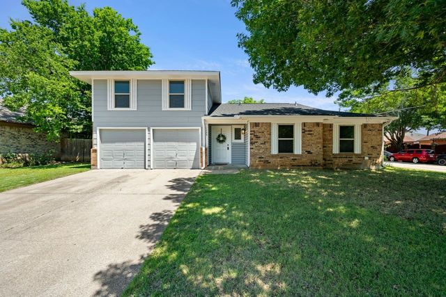 1233 Nicole Way, Fort Worth, TX 76028