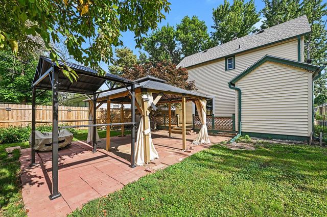 2504 AVENUE F, Council Bluffs, IA 51501