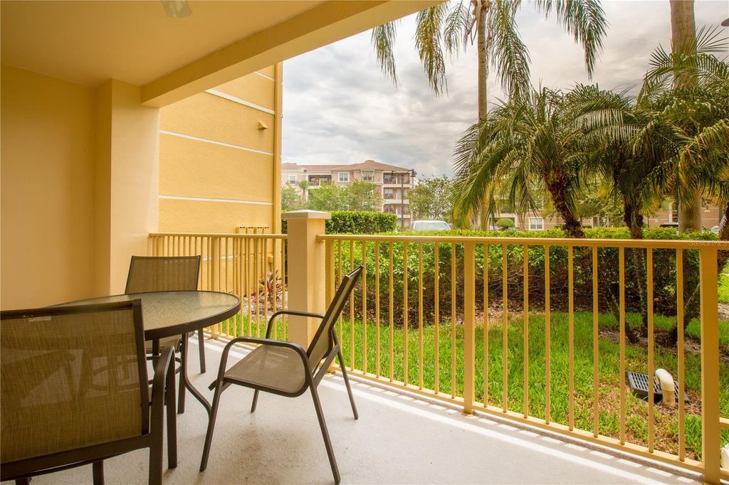 Image 23 of property listing at 5025 SHOREWAY LOOP 105, Orlando, FL 32819