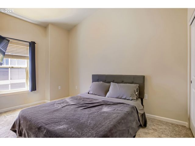 22862 Sw FOREST CREEK Dr 203, Sherwood, OR 97140
