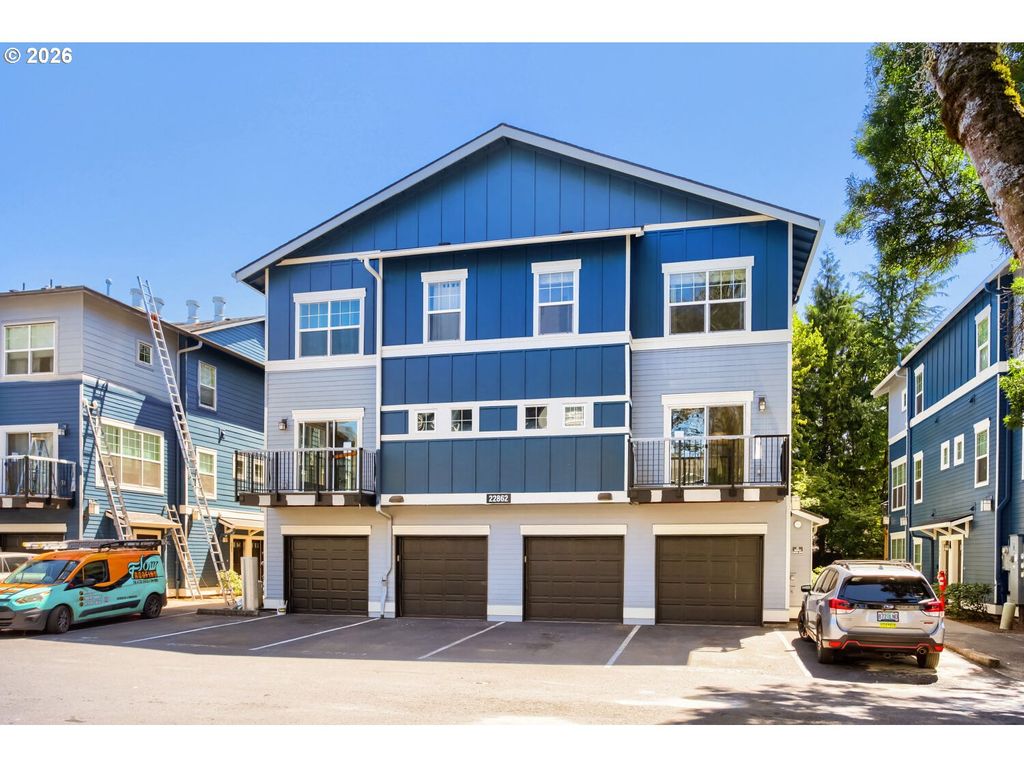 22862 Sw FOREST CREEK Dr 203, Sherwood, OR 97140