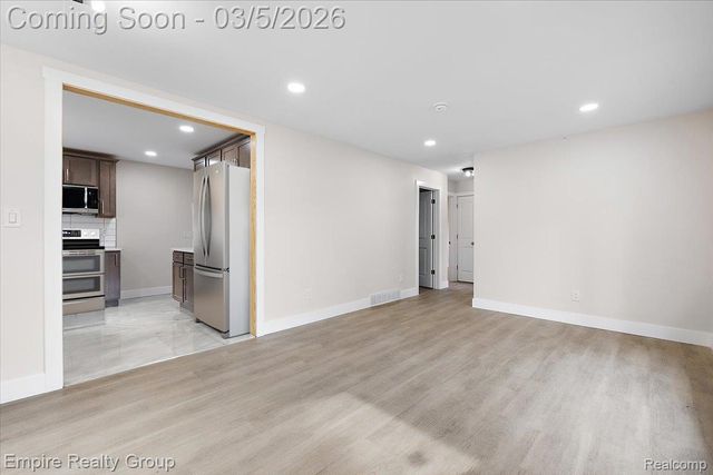 2038 Detroit Street, Dearborn, MI 48124