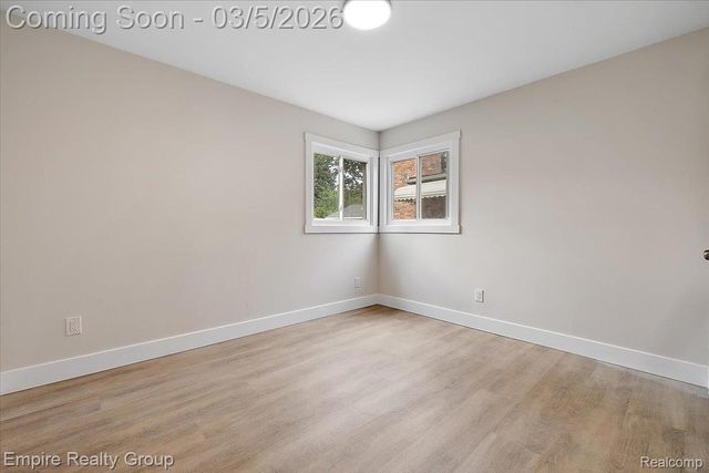 2038 Detroit Street, Dearborn, MI 48124