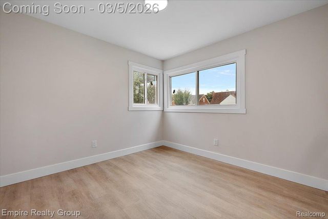 2038 Detroit Street, Dearborn, MI 48124