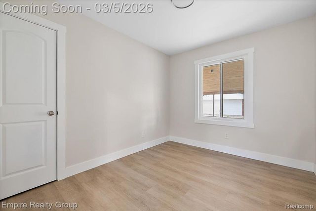 2038 Detroit Street, Dearborn, MI 48124