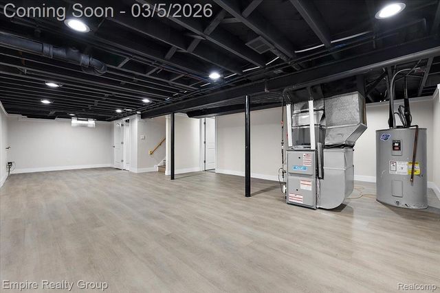 2038 Detroit Street, Dearborn, MI 48124