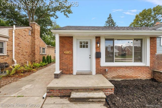 2038 Detroit Street, Dearborn, MI 48124