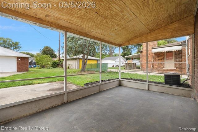 2038 Detroit Street, Dearborn, MI 48124