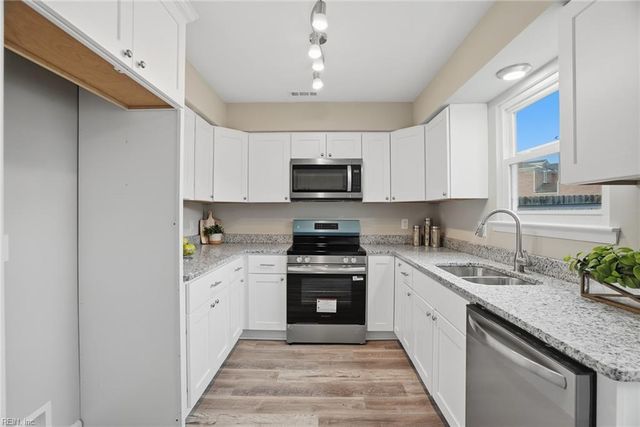 1341 Mozart DR, Virginia Beach, VA 23454