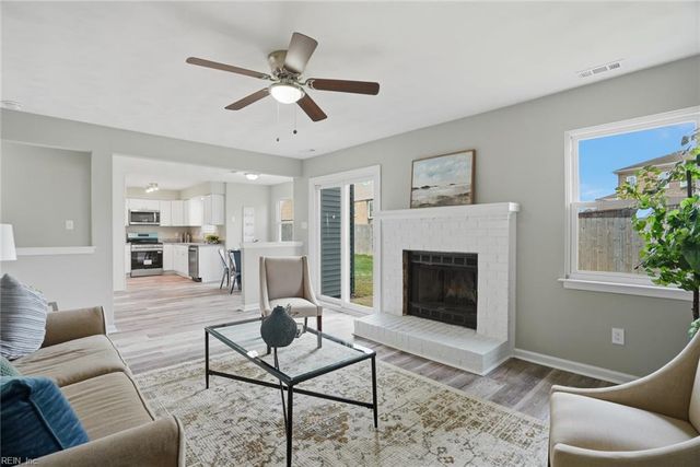 1341 Mozart DR, Virginia Beach, VA 23454