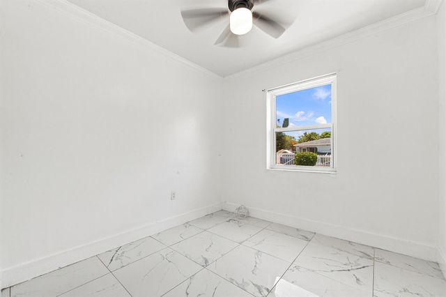 8800 NW 33RD AVE Avenue, Miami, FL 33147