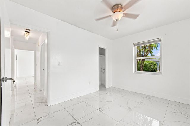 8800 NW 33RD AVE Avenue, Miami, FL 33147