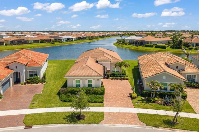 11983 SW Vano Way, Port St. Lucie, FL 34987
