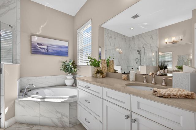 11983 SW Vano Way, Port St. Lucie, FL 34987